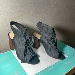 Jessica Simpson Lace-up Open Toe and Heel Size 9